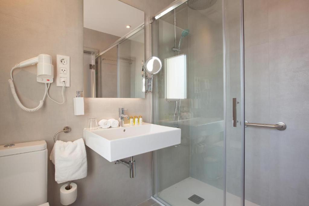 Hotel Casa Trafalgar Барселона Екстериор снимка