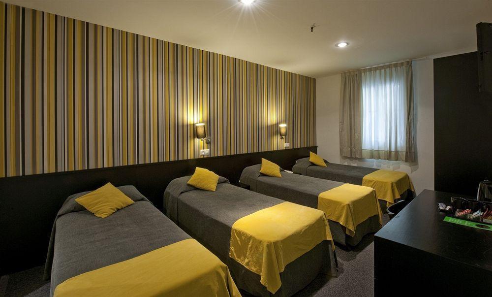 Hotel Casa Trafalgar Барселона Екстериор снимка