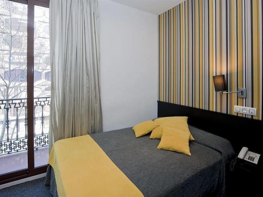 Hotel Casa Trafalgar Барселона Екстериор снимка